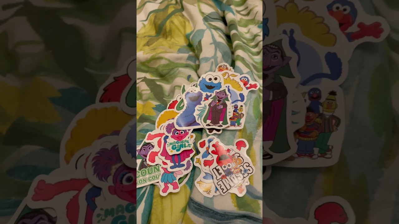 SesameStreet stickerpack Amazon £7.99 @SesameStreet #sesamestreet #sticker#opening #amazonstickers