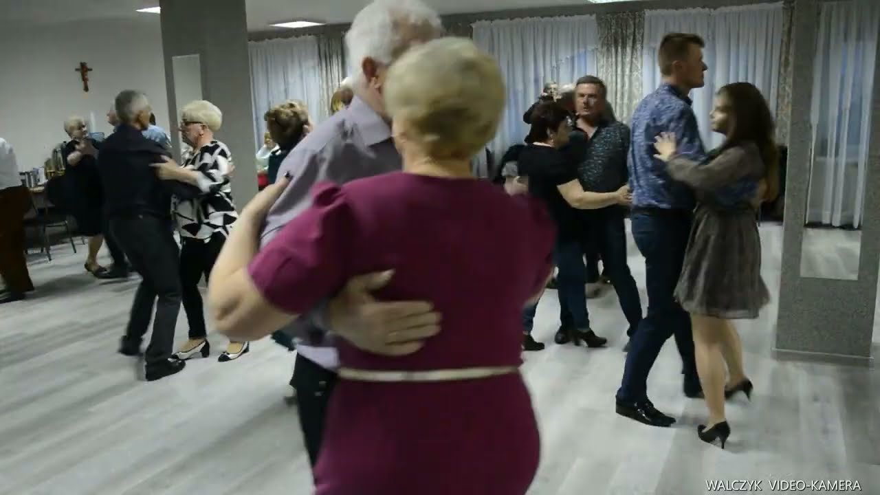 Hej z góry z góry jadą mazury