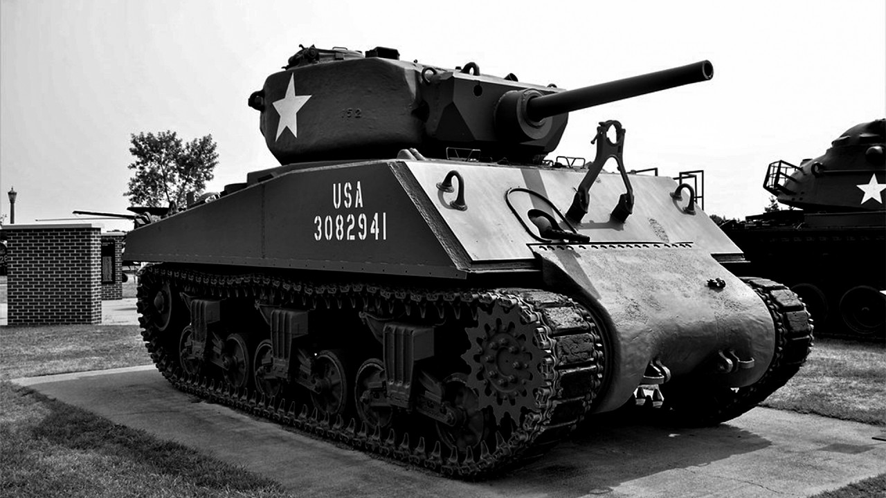 The Sherman That Ricocheted a Panther — America’s Secret Tank!