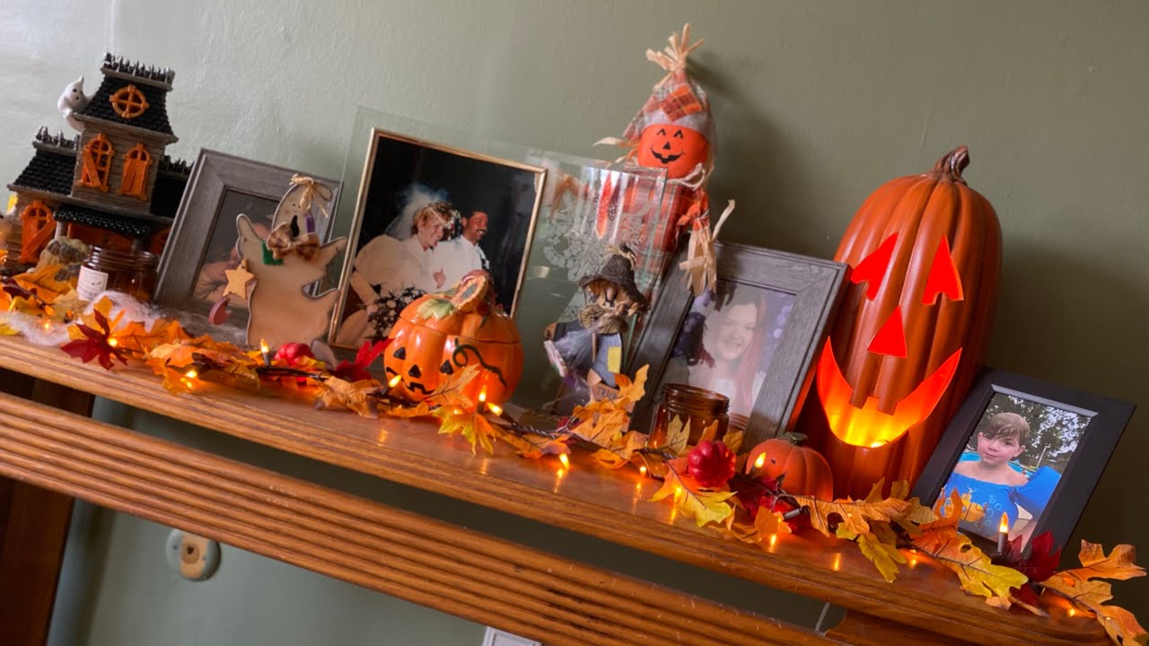 Halloween House Tour 2021