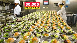 How The Largest Cruise Ships Prepare 30,000 Meals a day for 6,000 Passengers