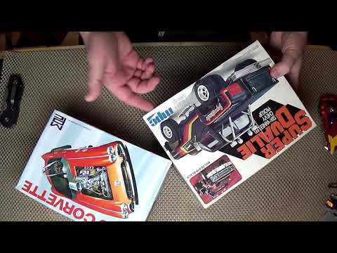 vintage-model-kits-from-the-thrift-store---corvette-and-chevy-truck