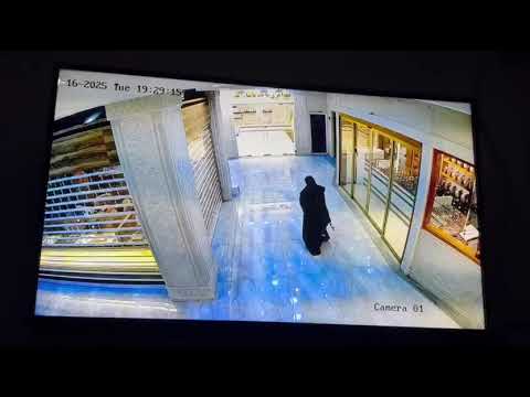 همین یک ساعت پیش دزدی از طلافروشی قشم درگهان ۲۵ ۶ ۱۴۰۴