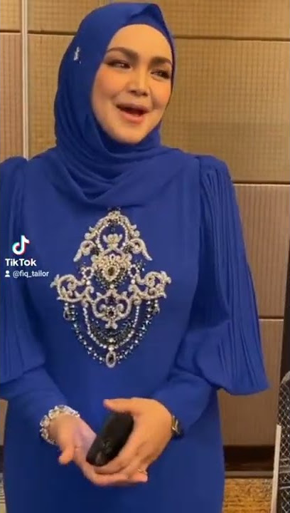 NAZAM LEBARAN SITI NURHALIZA
