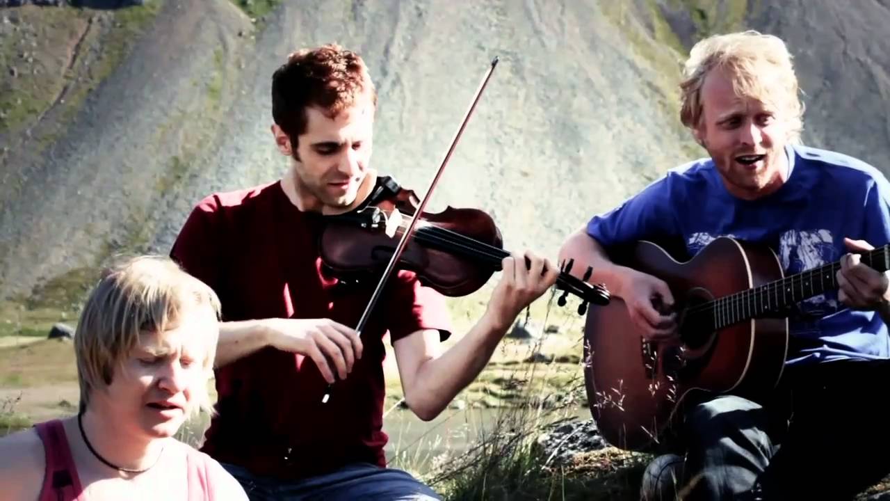 Árstíðir - Ljóð í sand [Live]