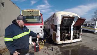 Toledo Bus Rescue Day 4   Starting a GM Old Look 671 Detroit Diesel for the First Time in 10 Years
