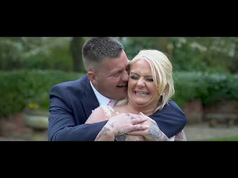 Lizy & Jamie - Leez Priory - Essex