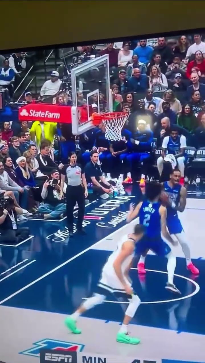 wtf does Rudy Gobert work on in the offseason #hoodnews #rudygobert #timberwolves #layup #omg #how