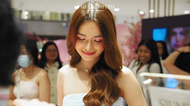 Swarovski  x Ariana Grande