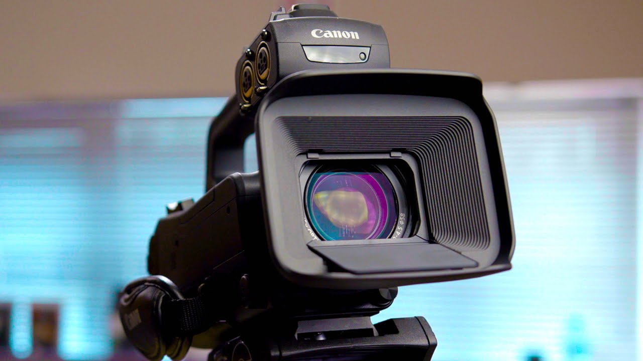 Ultra-Convenient 4K Camcorders | Canon XA40, XA50 & XA55 - YouTube