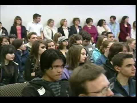 Dr. Jane Goodall speaks to student at Algonquin Co...