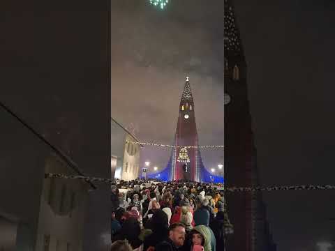Vidéo: Réveillon du Nouvel An à Reykjavik, Islande