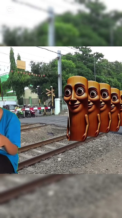 farel prayoga hampir tertabrak kereta api tung tung tung sahur