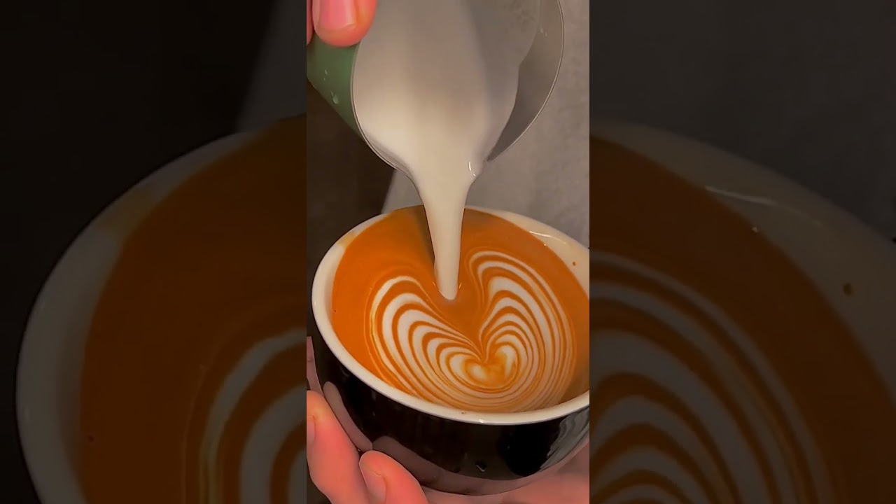 Wing Empty Heart ❤️ Latte Art | Coffee Art #shorts #baristalife  [Barista:- @milkyfinesse]