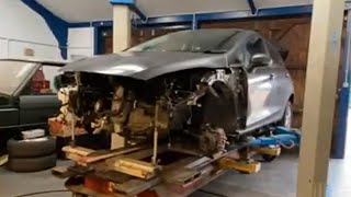 REPAIRING CHASSIS DAMAGED 2019 FIESTA ON THE JIG PT FRAME MACHINE PT 2