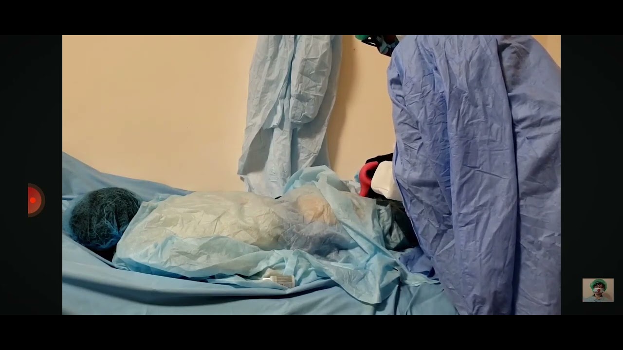 Как делают клизмацию (2часть💩) 