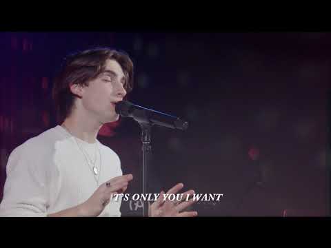 Johnny Orlando - How Can It Be Christmas (Performance with Lyrics)