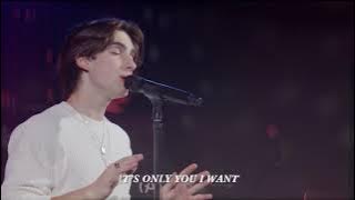 Johnny Orlando - How Can It Be Christmas (Performance with Lyrics)