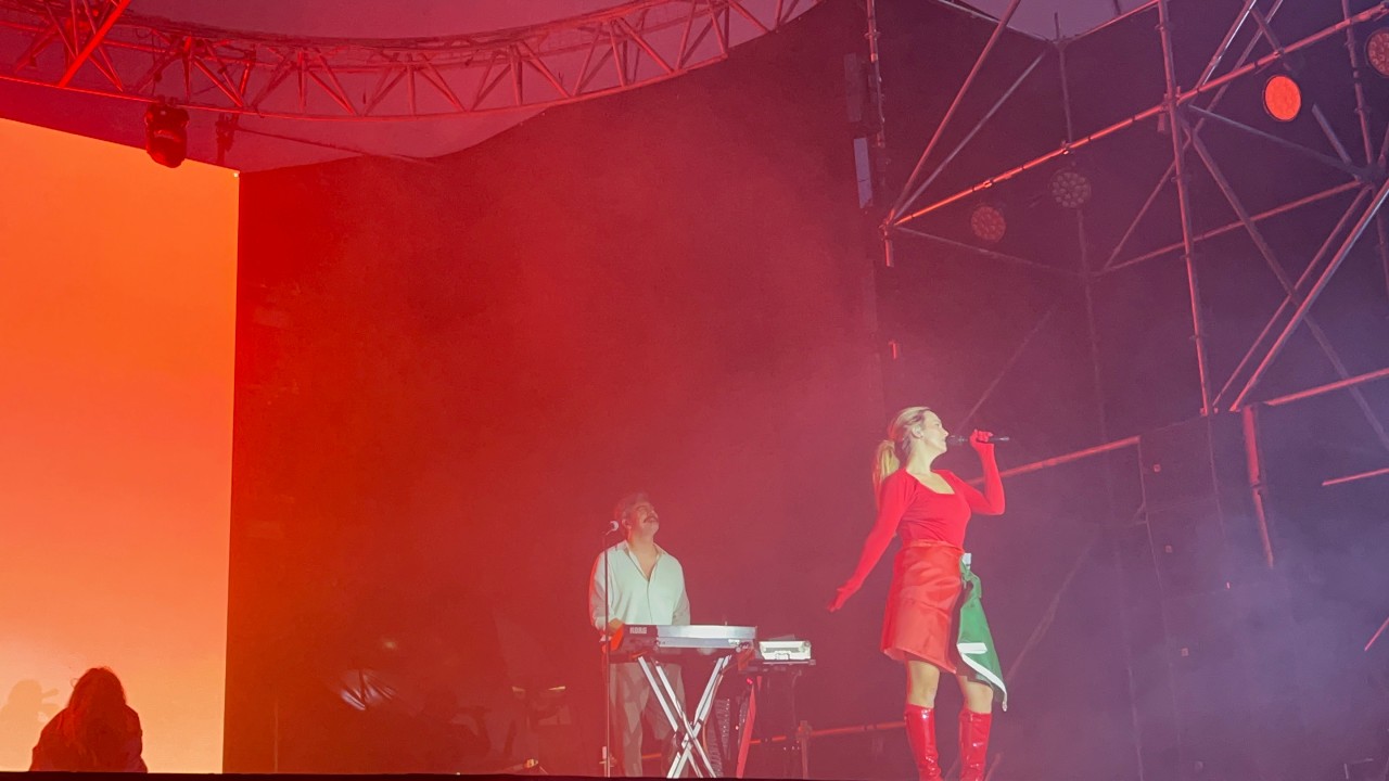 TODAS TIENEN GANAS DE JALEO / PERRA - RIGOBERTA BANDINI (FORO FIL BARCELONA, GDL) 2025