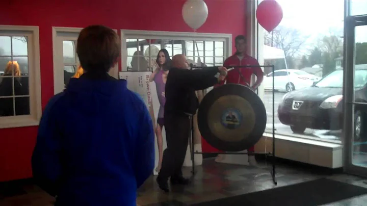 Danielle Snyder "Everybody Drives" Tom Rings Brown...