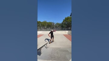 Backside tailslide