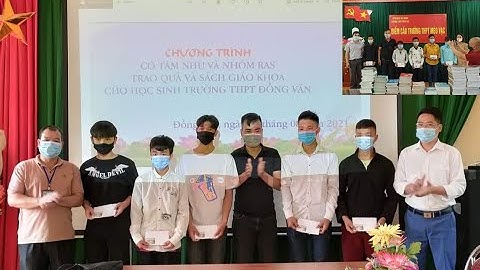 Trao quà và sánh vở cho 2 trường THPT Đồng Văn, Mèo Vạc. Nguyễn Tất Thắng