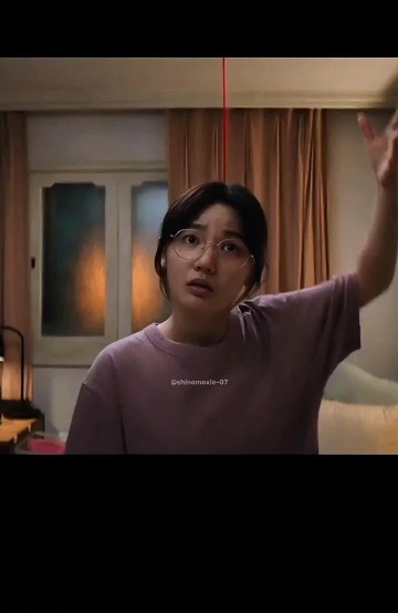 Those red lines show how many people 😝 #kdrama #sline #leesoohyuk #fyp