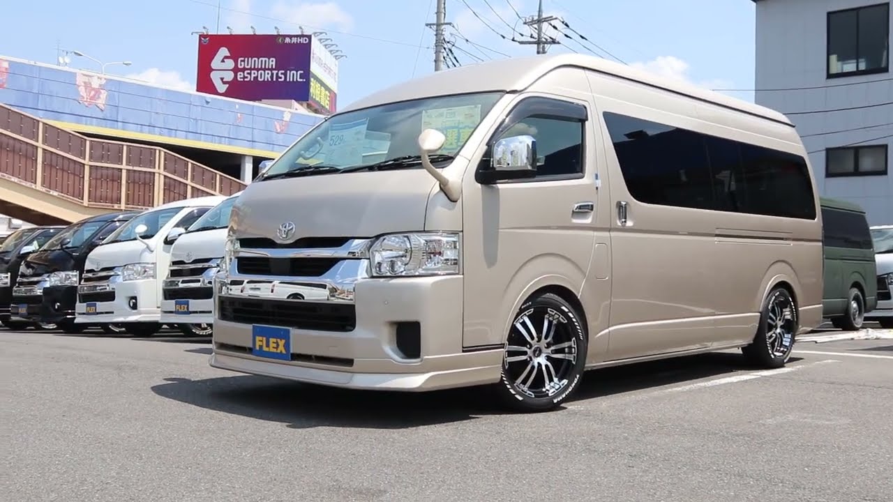 【グランドキャビン/10人乗り/ガソリン２WD】