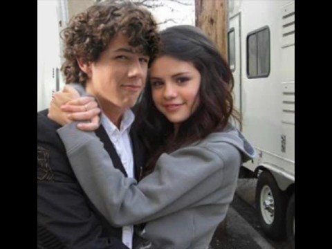 Jemi or Jaylor, Niley or Nelena