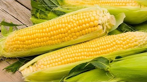 How to remove 🌽corn kernels in 1 minute,  simple trick, how to peel sweet corn🌽 fast and easy