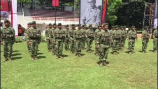 Yel yel Yonif Para Raider 305/KOSTRAD/TNI -AD