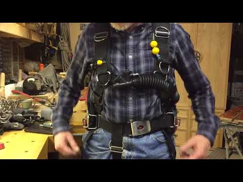 Scuba Cylinder Lower Side Mounting System Installation and Use - YouTube