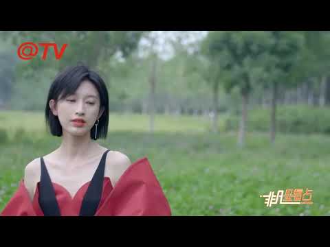 張儷滑雪卻被嗅到“戀愛氣息” 穿情侶外套的帥哥到底是誰？
