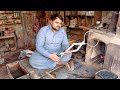 Talented Young Blacksmith Makes a Wonderful Tongs