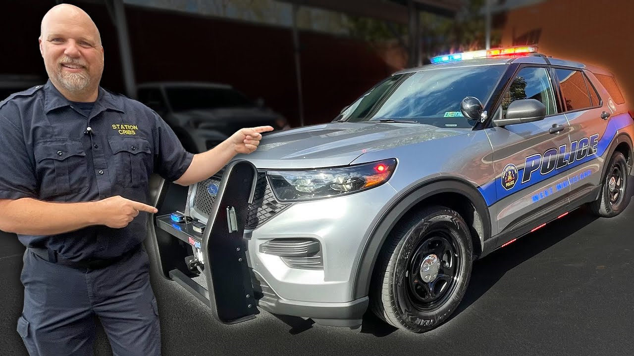 What's INSIDE $60,000 Police Patrol Vehicle - YouTube