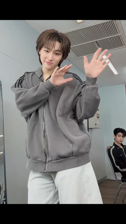 One is acting Hot🤭 one is acting cute🤏 #kongjiro #thomastc #thomaskong #blseries