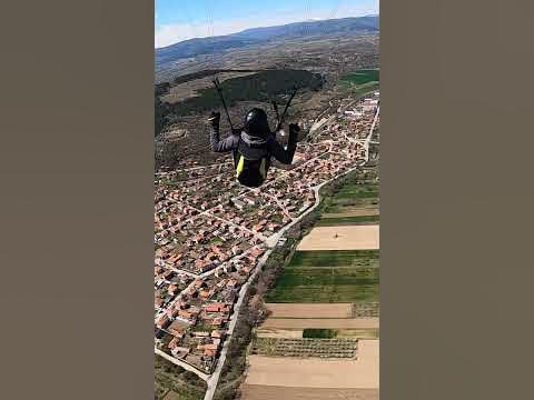 Летене в термика с парапланер над Копиловци, Кюстендил. - YouTube