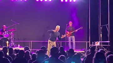 AARON TIPPIN THAT'S CLOSE AS I'LL GET TO LOVING YOU 10-23-2021 OWENSBORO KENTUCKY