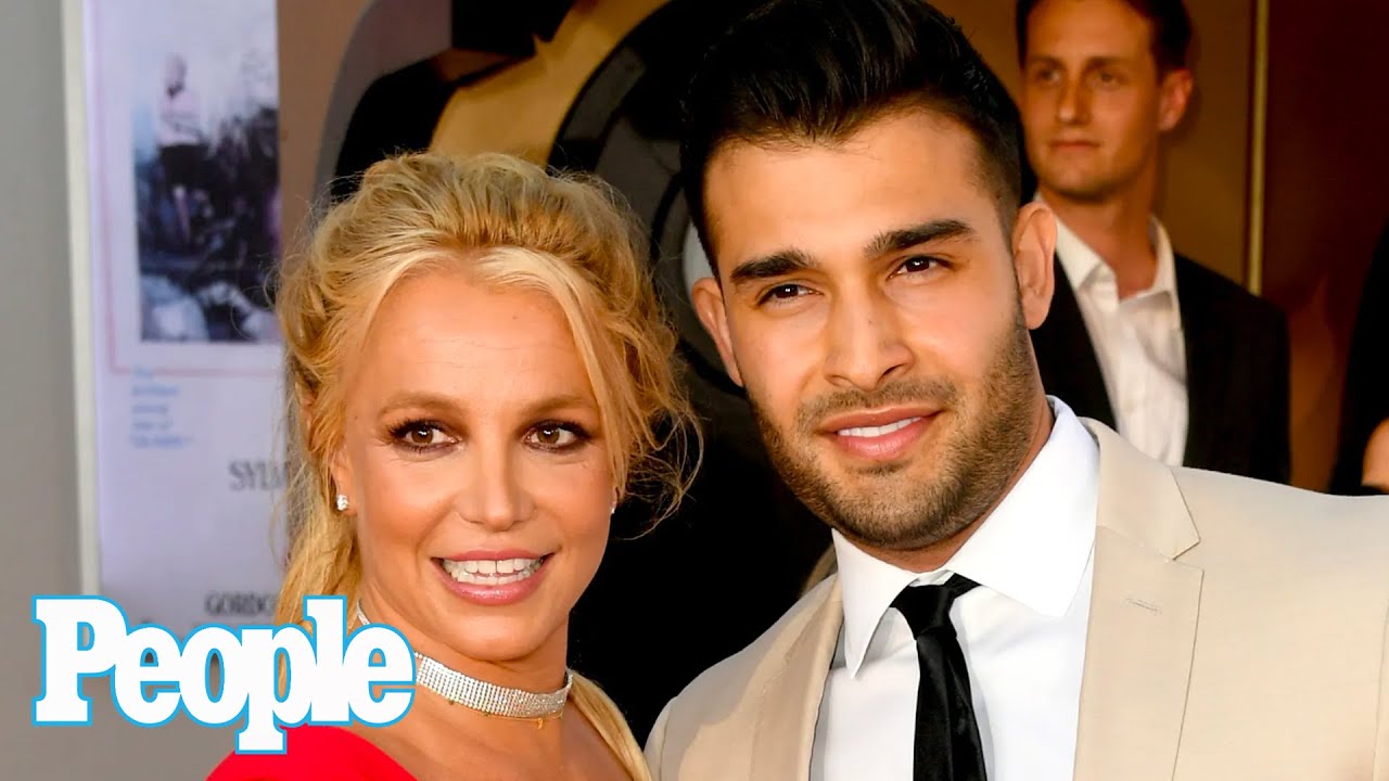 Sam Asghari Shows Off New Wedding Ring While Jamming Out During Car