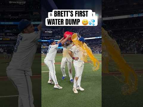 Brett Bateman’s first water dump 🧊💦 #MLB #BlueJays #Toronto