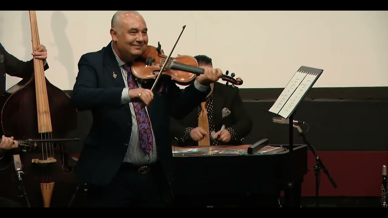 Miskolci Balogh Zoltan es Zenekara Danko Radio 50 Jubileumi Koncert.  Zenekari Asztali Muzsika.