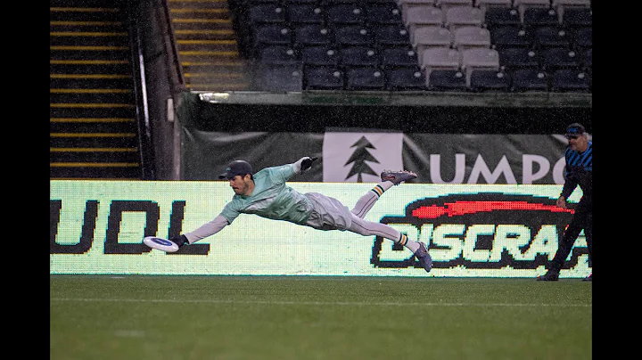 Eli Friedman Big Running Layout Goal In Rain