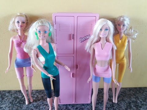 Como fazer roupa de academia para Barbie com bexigas. 