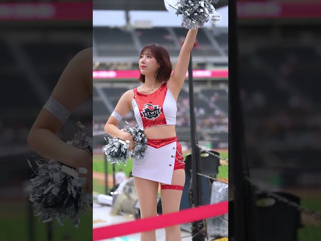 보정이 필요없는 이금주 치어리더의 미모