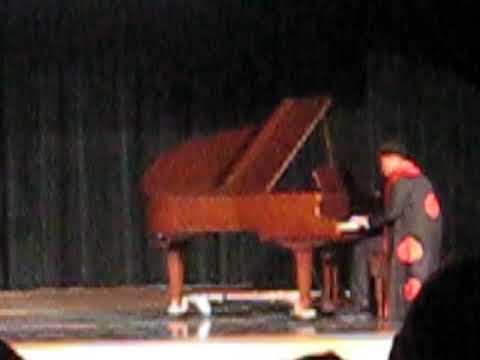 Talent Show! Naruto Piano... Playing Samidare and Sadness ... Composer Toshio Masuda
