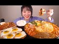 햄사리🙊라면사리🙉당면사리🙈부대찌개 계란 김치 먹방:) Budae-jjigae with a lot of ham and ramen mukbang