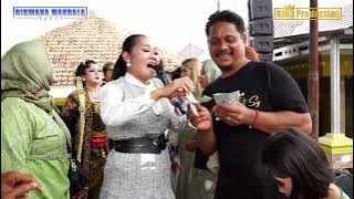 MANUK PUTER GENI SUSY ARZETTY SHOW NMS HAJAT IBU MAERI DAN BPK SANTA (ALM) KALIPASUNG