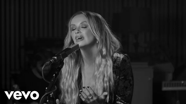 Carly Pearce - Show Me Around (Acoustic)