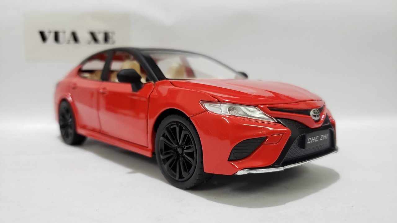 Cần bán gấp Toyota Camry 25Q sản xuất 2020 màu đỏ nhập khẩu xe gia