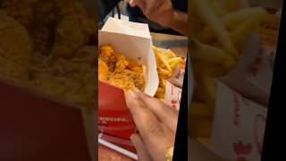 yesterday night kfc ...π€€π₯΅#trendingshorts #food #2025 #minivlog #viral